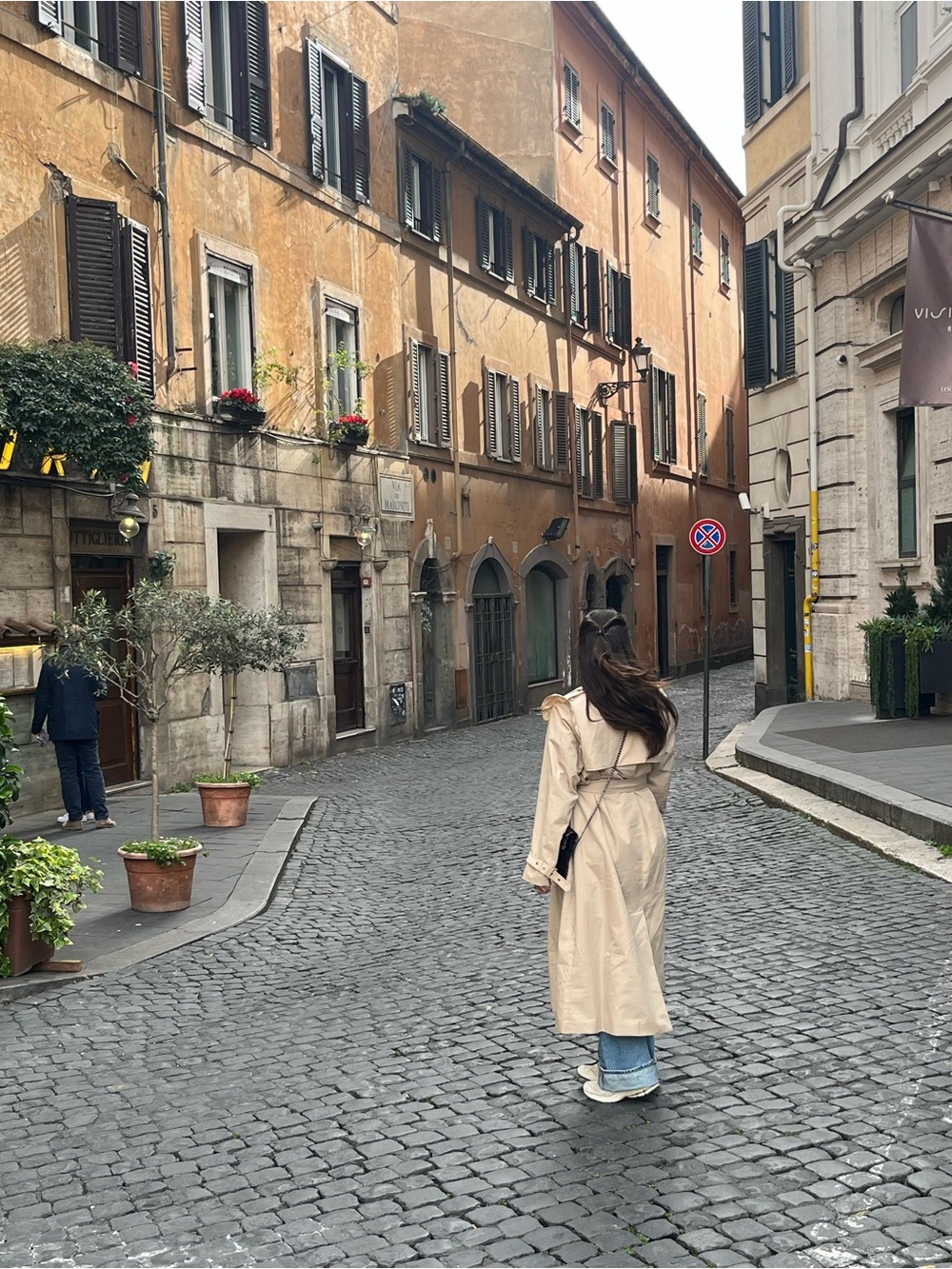 GAP x Love Shack Fancy Beige Trench Coat - Picture 5 of 6